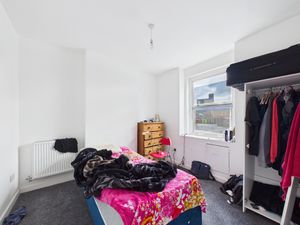 Dining/Bedroom 4- click for photo gallery